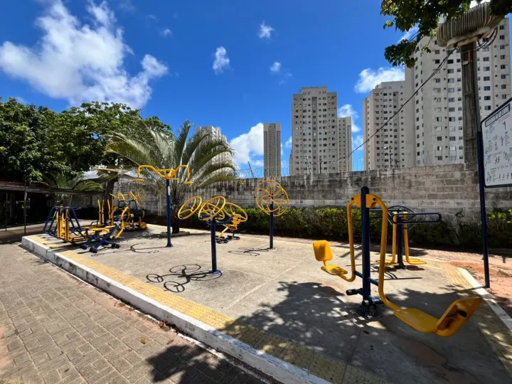 Apartamento com 2 quartos em Nova Parnamirim - Parnamirim - RN - foto 2