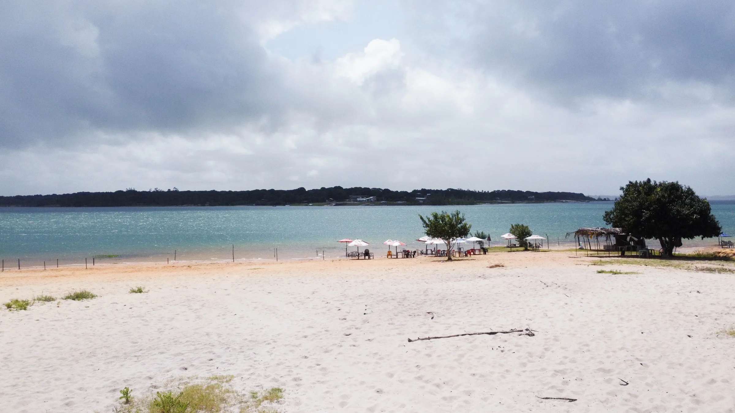 Granja com  7.758m² e 2 casas, na Lagoa do Bonfim - Nísia Floresta -RN