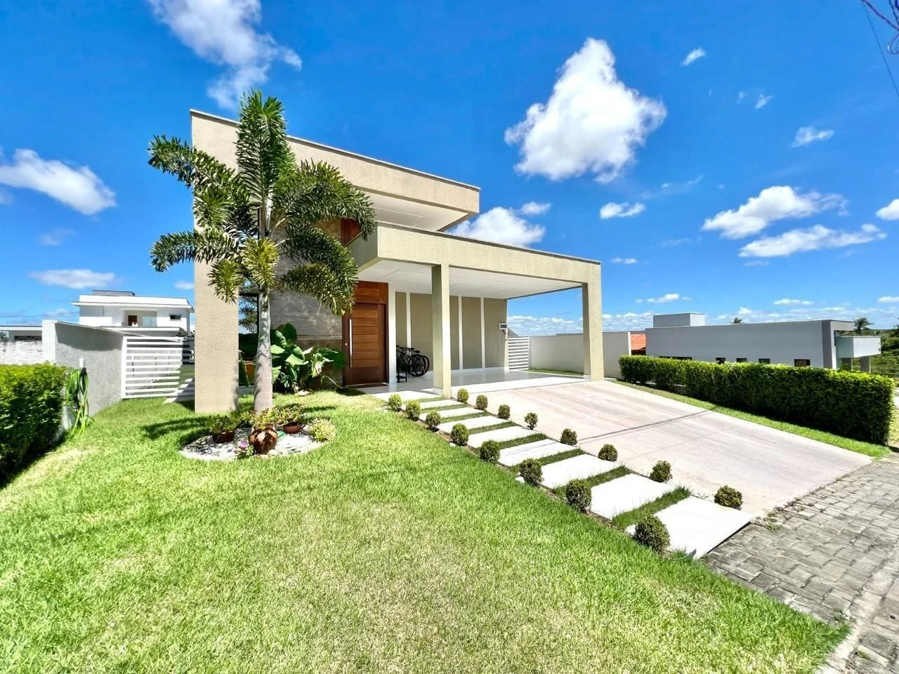 Casa de alto padrão com 4 Quartos no Condomínio Natural Ville (Aceita Financiamento)