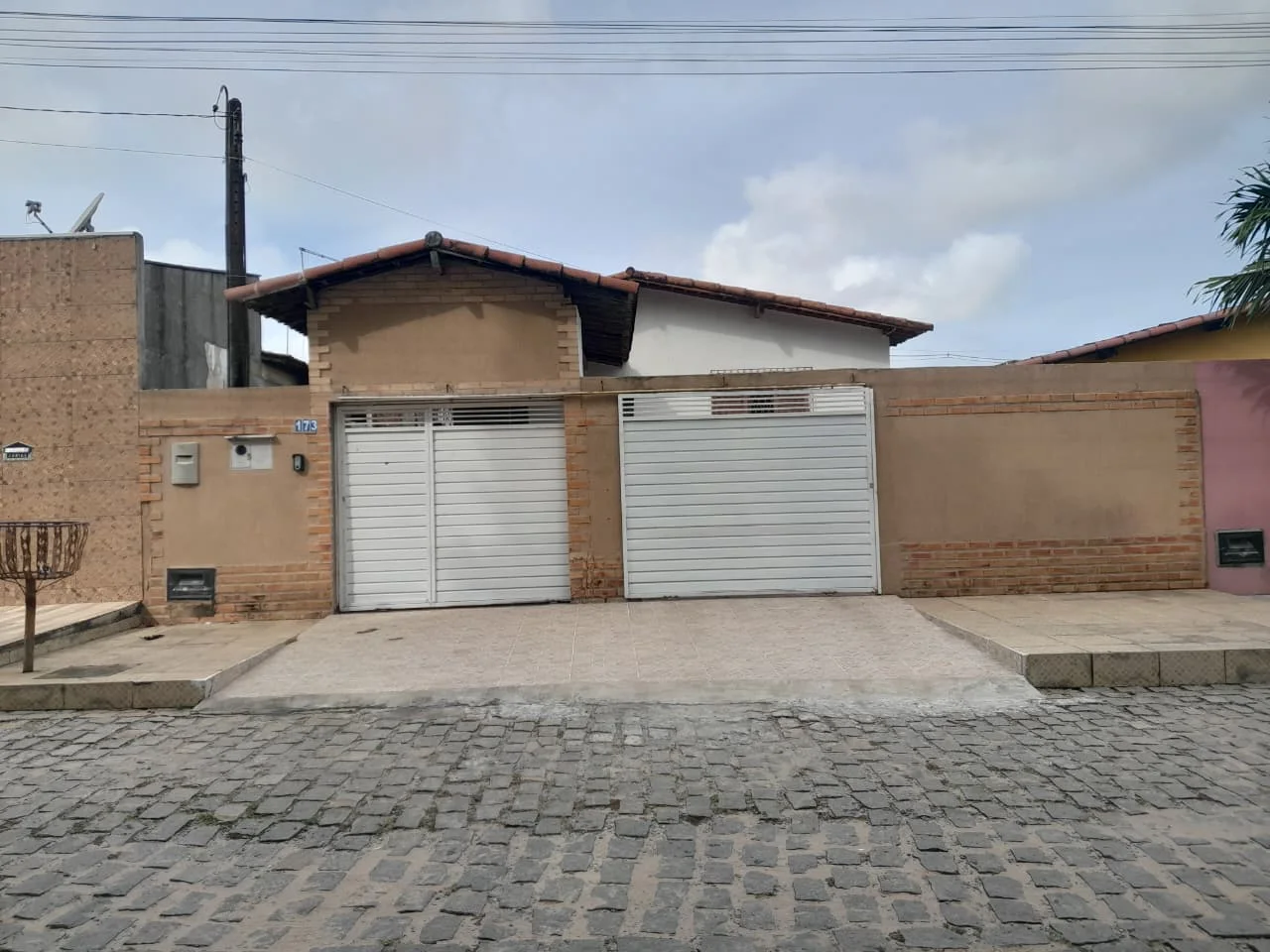 Casa com 2 quartos, área gourmet com piscina no Potengi - Natal-RN (Escriturada)