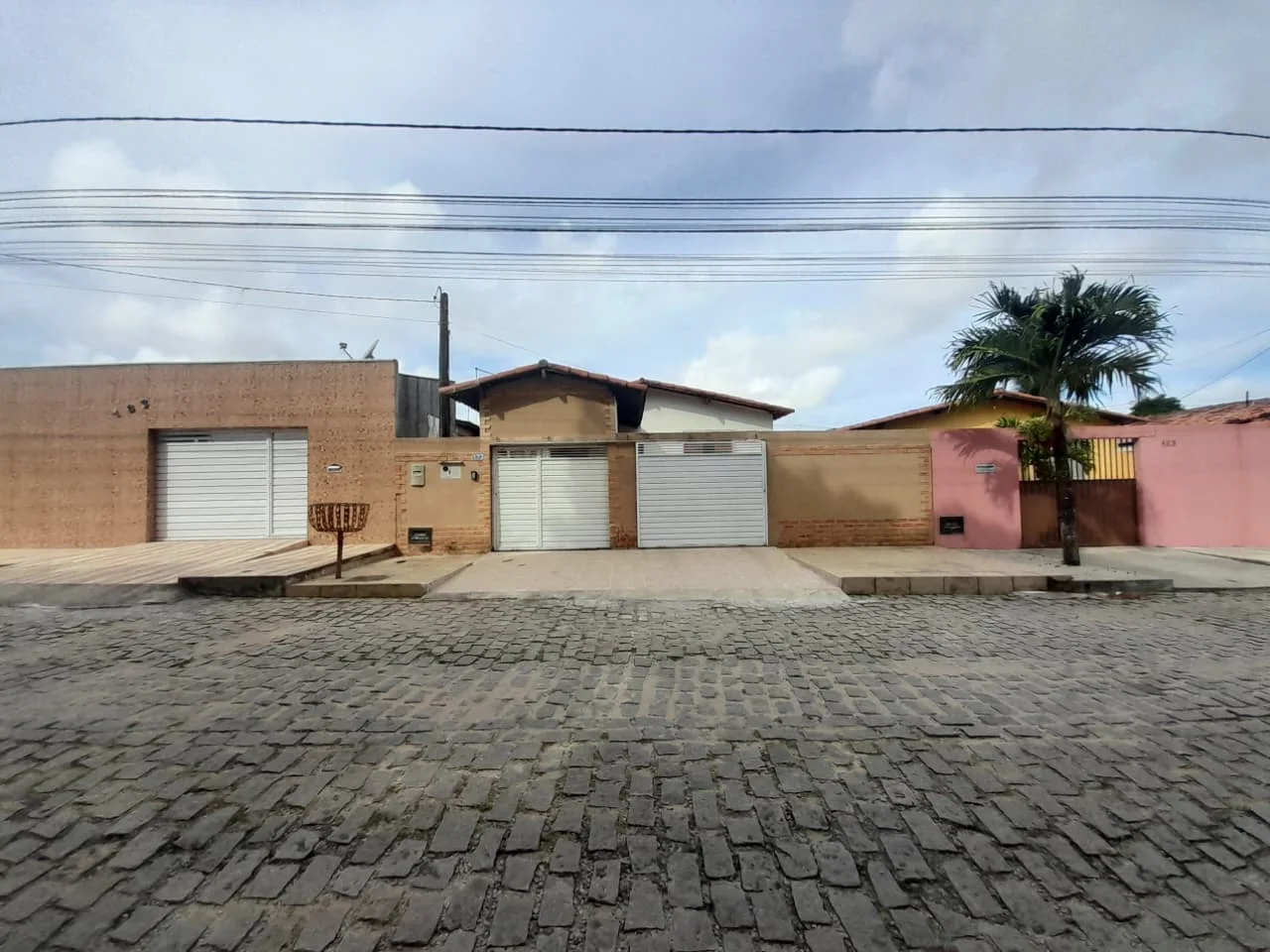 Casa com 2 quartos, área gourmet com piscina no Potengi - Natal-RN (Escriturada)