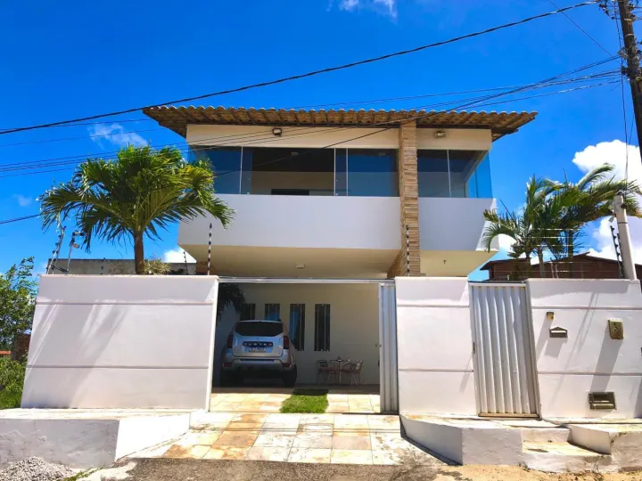 Casa Duplex  com 4 Suítes no Pajuçara - Natal - RN