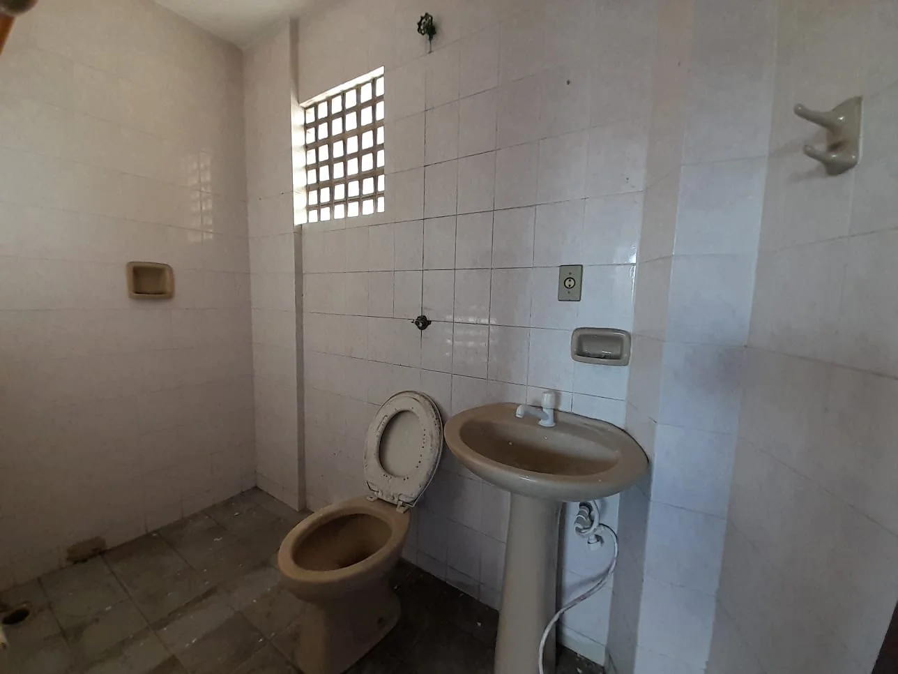 Prédio com 8 Salas e 1 Loja no Centro de Parnamirim/RN - foto 20