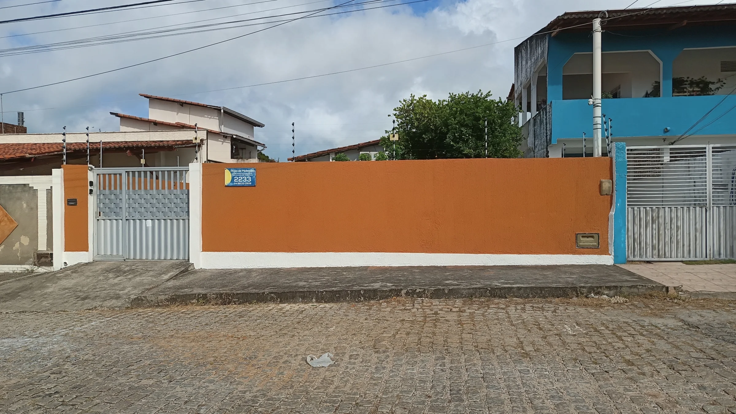 Casa comercial  em Ponta Negra - com 5 Suítes e 1 Chalé - Natal/RN